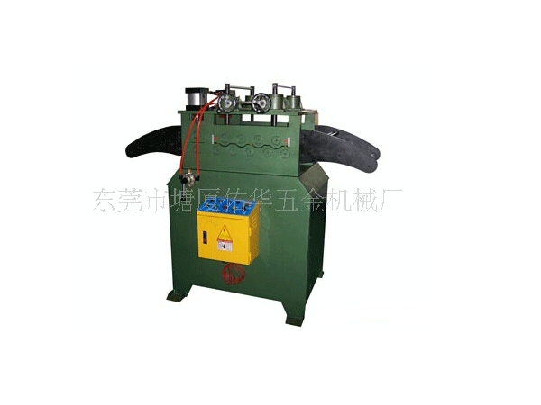 HS厚板矯（jiǎo）正機