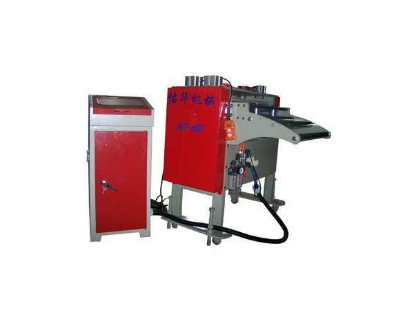 如（rú）何（hé）選擇一台合適的送料機